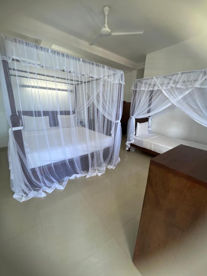 Hotel Happy Bay Weligama Exterior foto