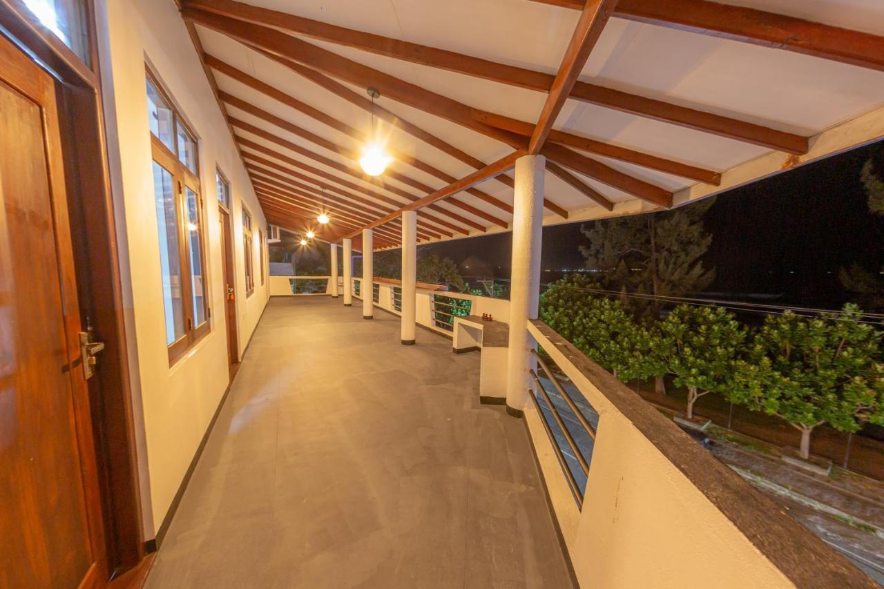 Hotel Happy Bay Weligama Exterior foto