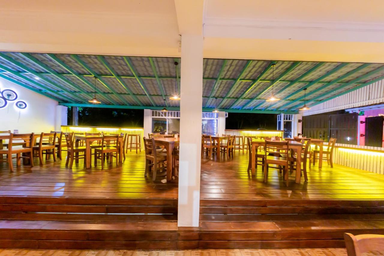 Hotel Happy Bay Weligama Exterior foto