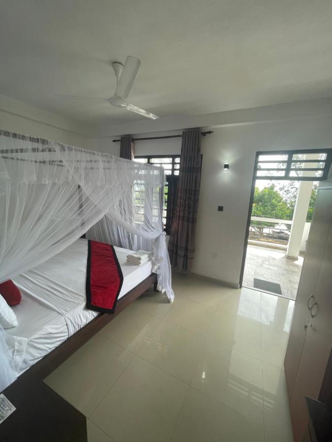 Hotel Happy Bay Weligama Exterior foto