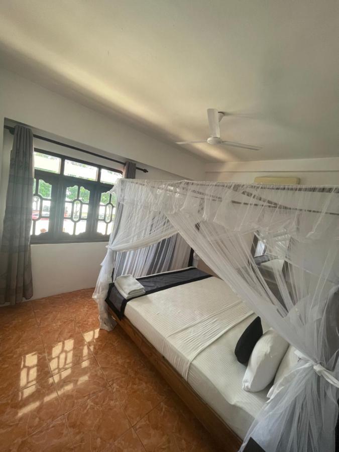 Hotel Happy Bay Weligama Exterior foto