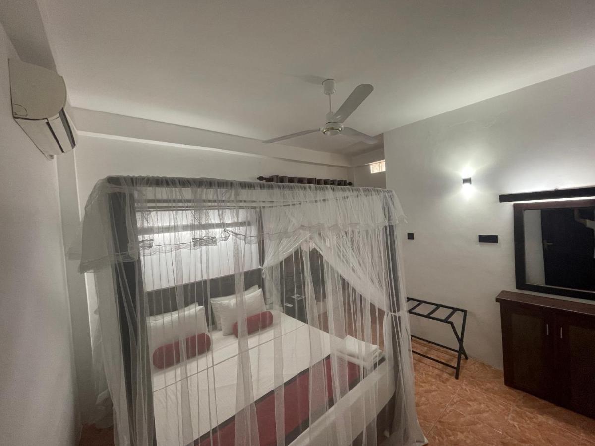 Hotel Happy Bay Weligama Exterior foto