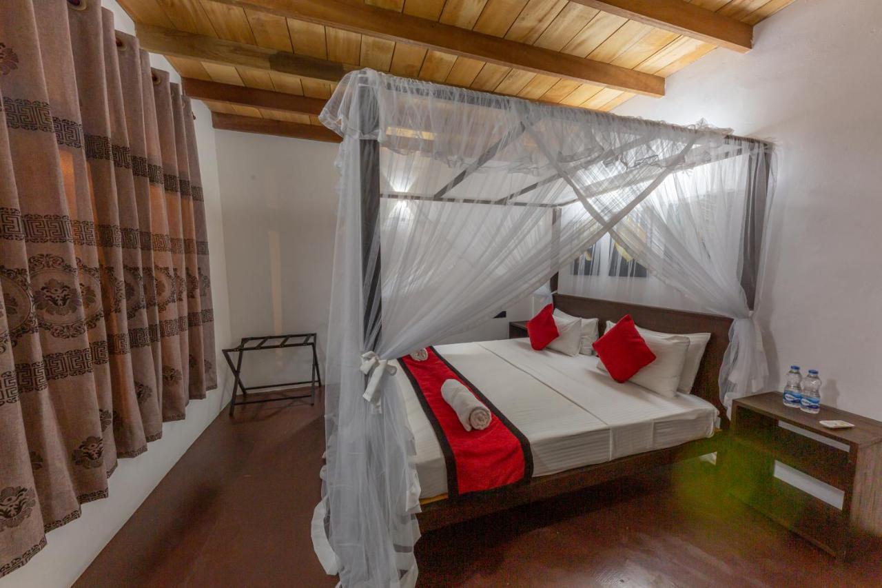 Hotel Happy Bay Weligama Exterior foto